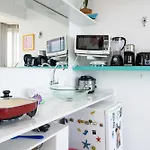 Omar do Rio - V102 Moderno Qto&Sala com Vista Cinematográfica, Garagem, Piscina e Sauna, Internet rápida e Smart TV